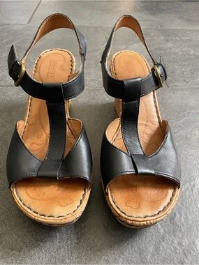 Børn Black Leather T-Strap Cork Wedge Sandals Comfort Heel Size 8 / 39